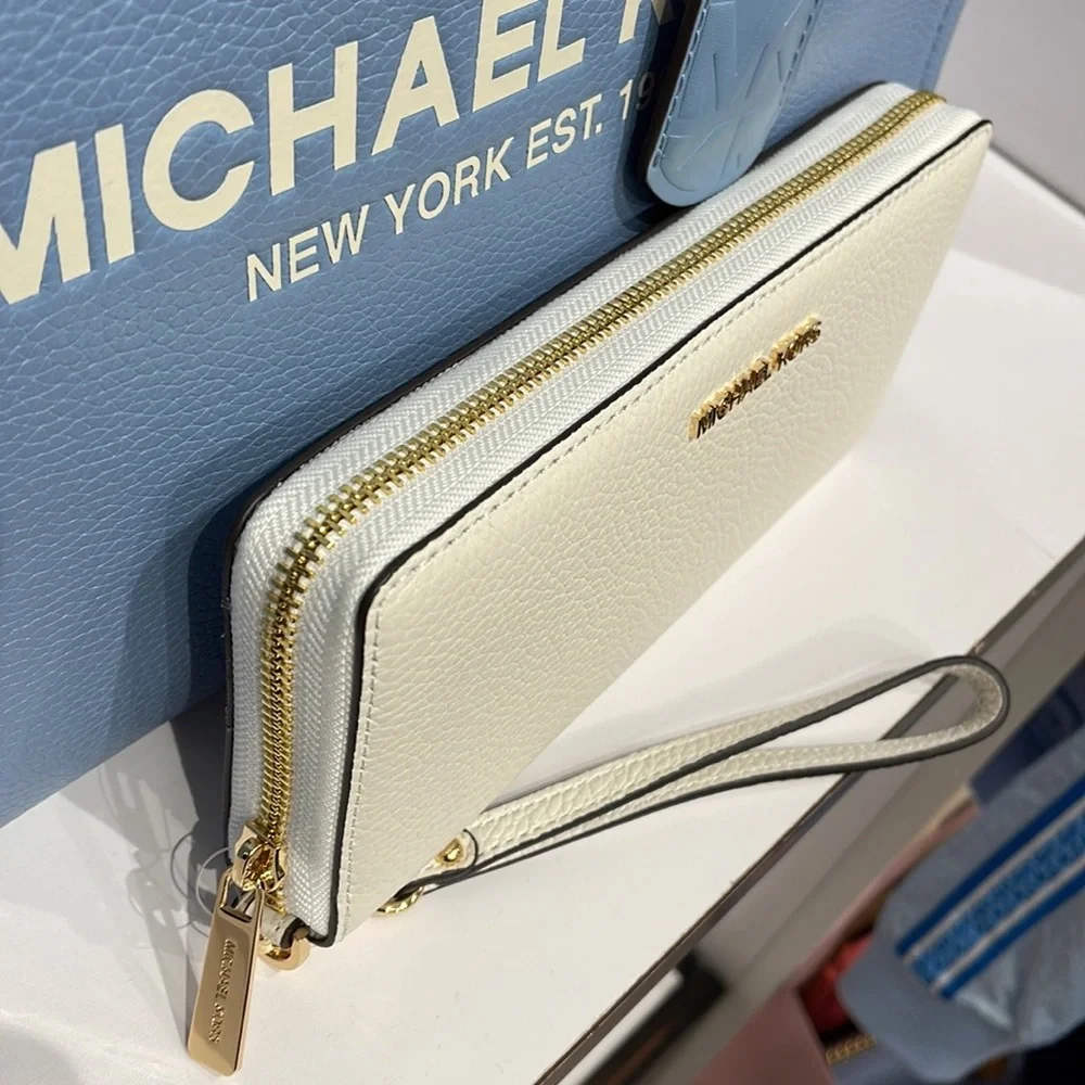 Michael Kors Jet Set Travel Large Travl CONTINENTAL NWT - Picture 4 of 16